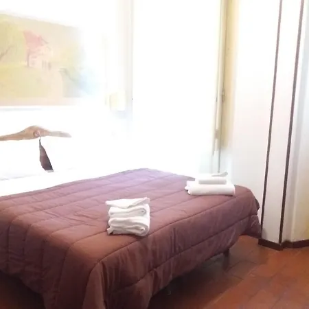 Hotell Airone 3*