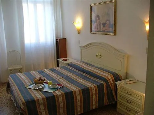 Airone Hotel
